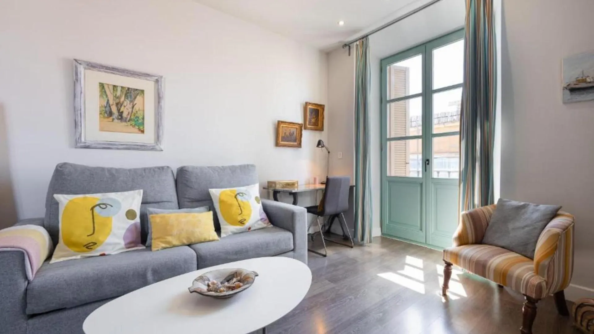 C20 - Adorable Apartment In The Center With Sun Terrace Malaga